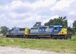 CSX 8425 & 8712 run the wye